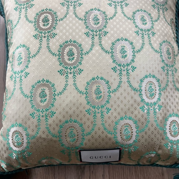 Gucci Embroidered Snake Pillow - Picture 2 of 3